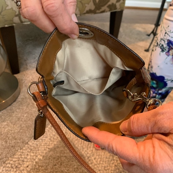 Authentic Coach Wristlet - Picture 7 of 8